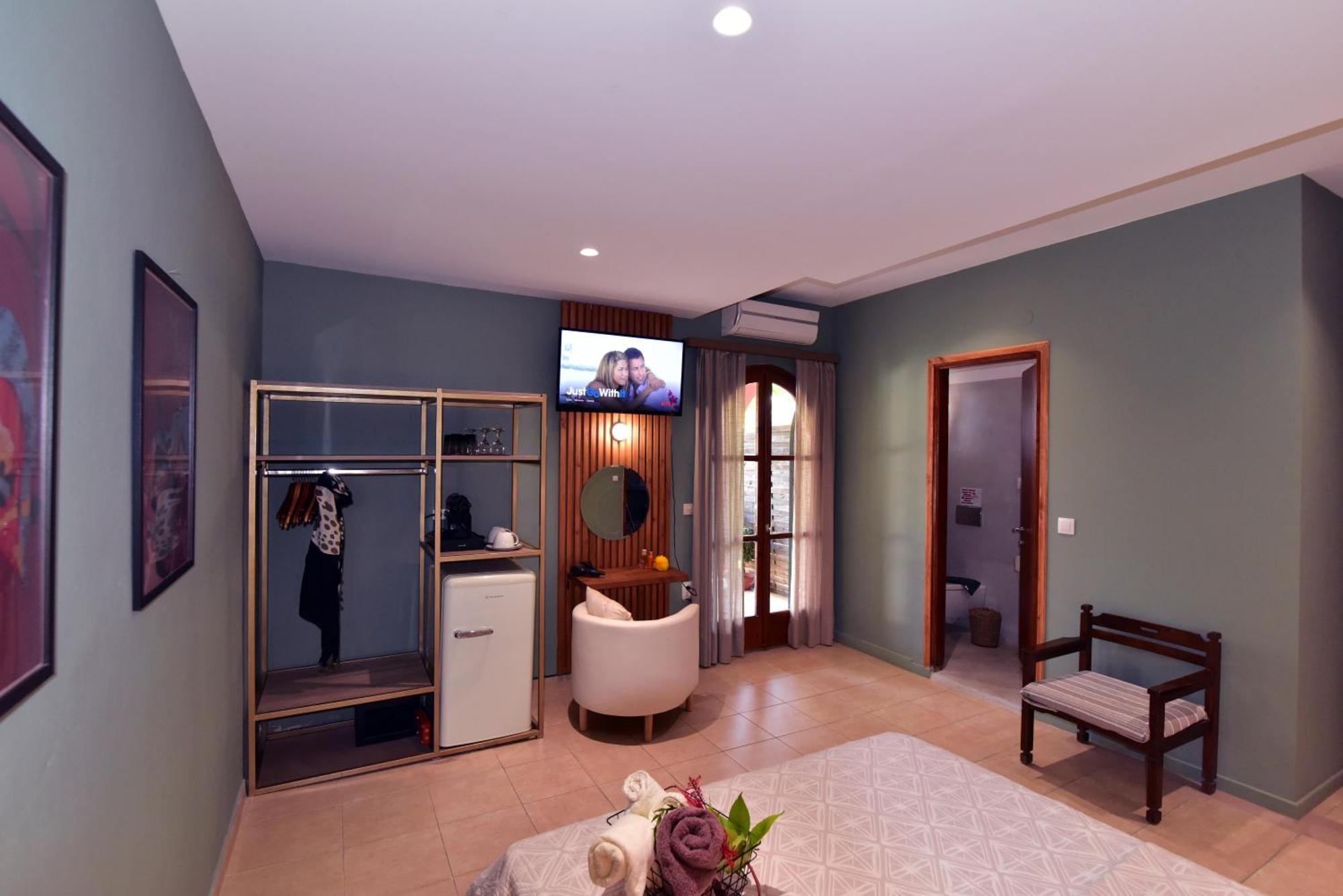 Lord Ape Suites Club Бенитсес Экстерьер фото